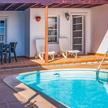 Villa Tias Тиас
