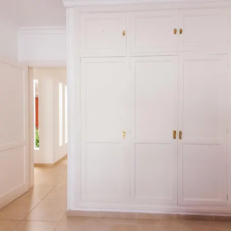 Villa Tias Тиас