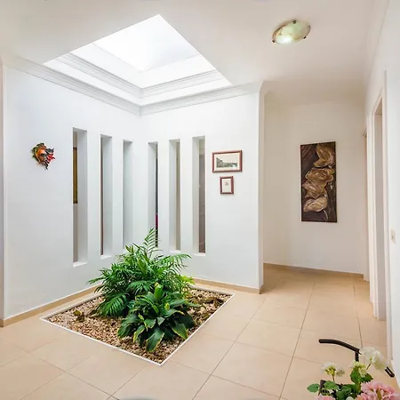 Villa Tias Вилла Тиас