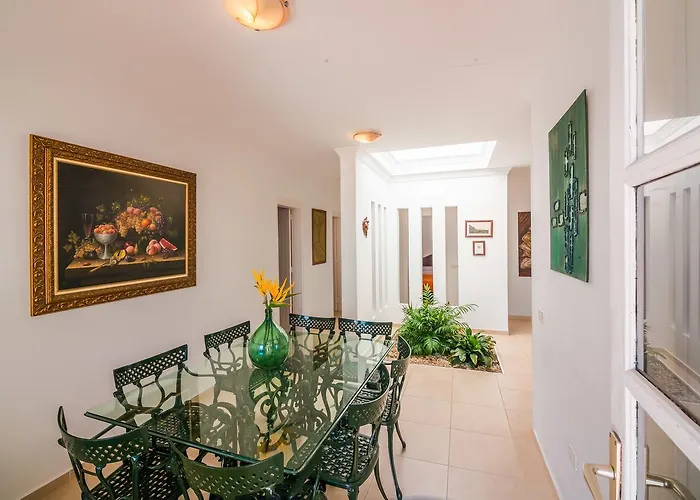 Villa Tias Willa Tías